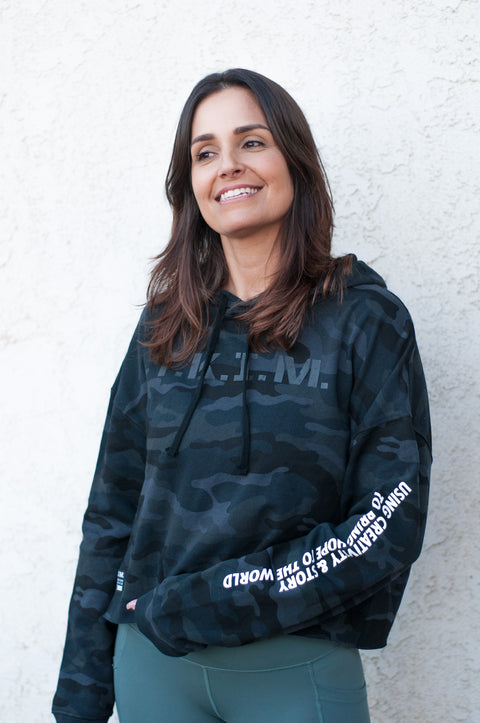 Women's Cropped Field-Tested Hoodie